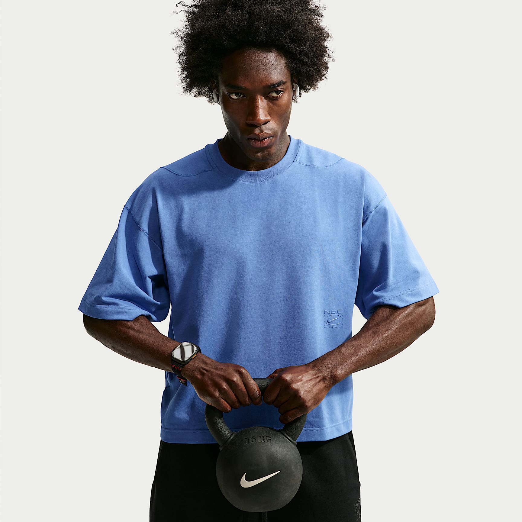 ナイキ　ファンネルネック　トレーニング　プルオーバー Nike N.A.C. Men's Dri-FIT Short-Sleeve Training Top. Nike IL